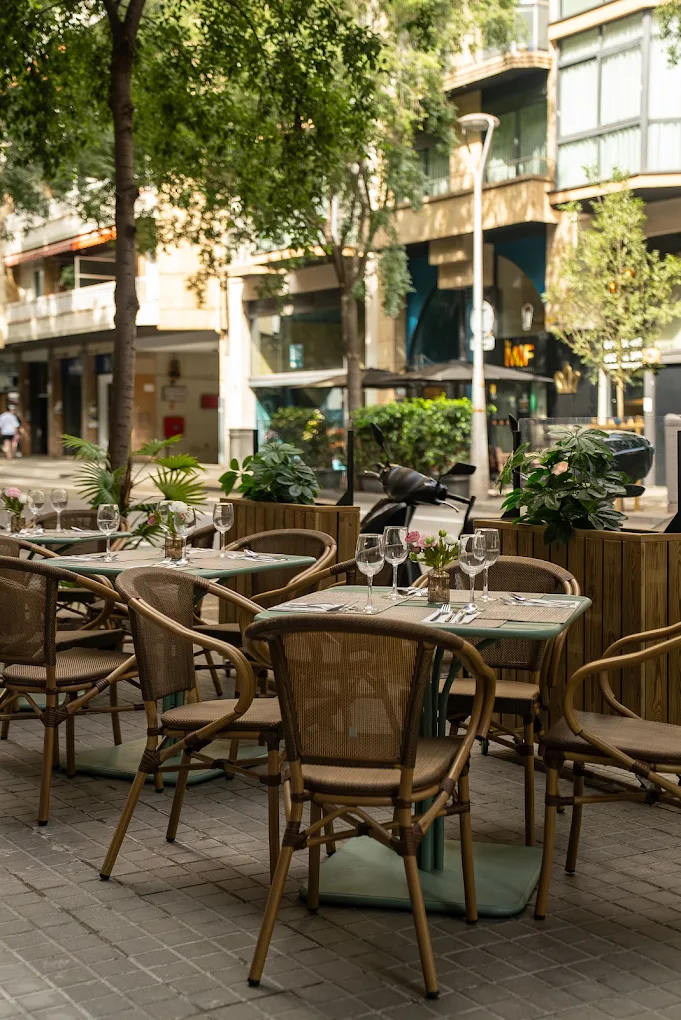 Terraza exterior de Thala